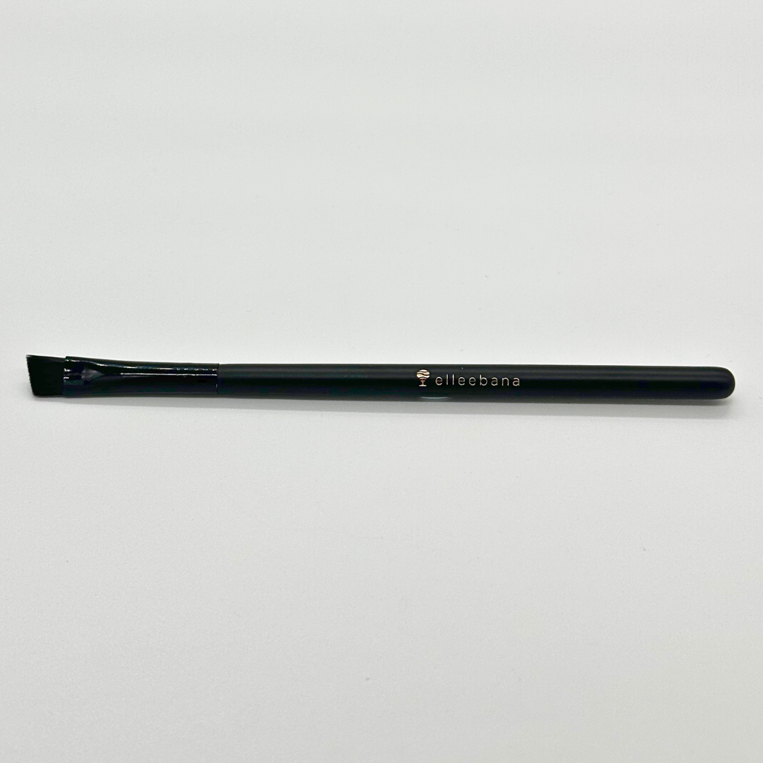 Elleebrush- Angle Tip